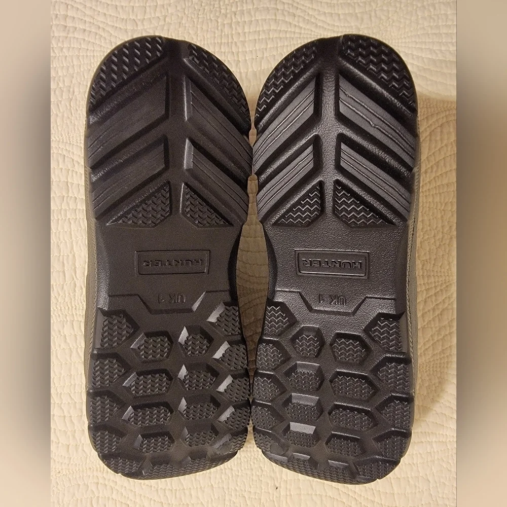 NWOT Hunter Kids Water Shoes